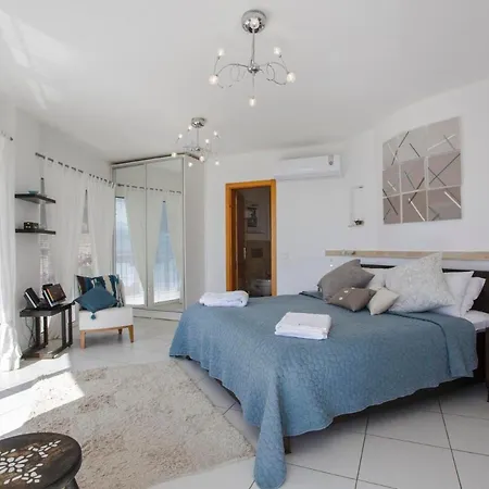 Sleeps 8 Pool Air Con Wifi Villa Kalkan