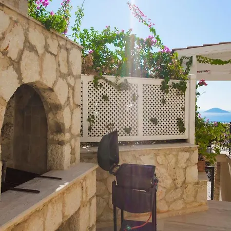 Villa Sleeps 8 Pool Air Con Wifi